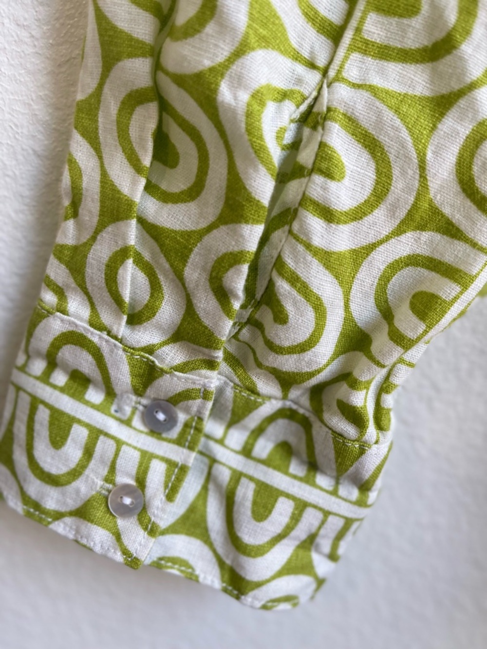 Tahari Lime Green Geometric Linen Button-Up Shirt Size M - Picture 12 of 12